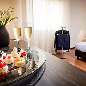 Отель Astoria Palace