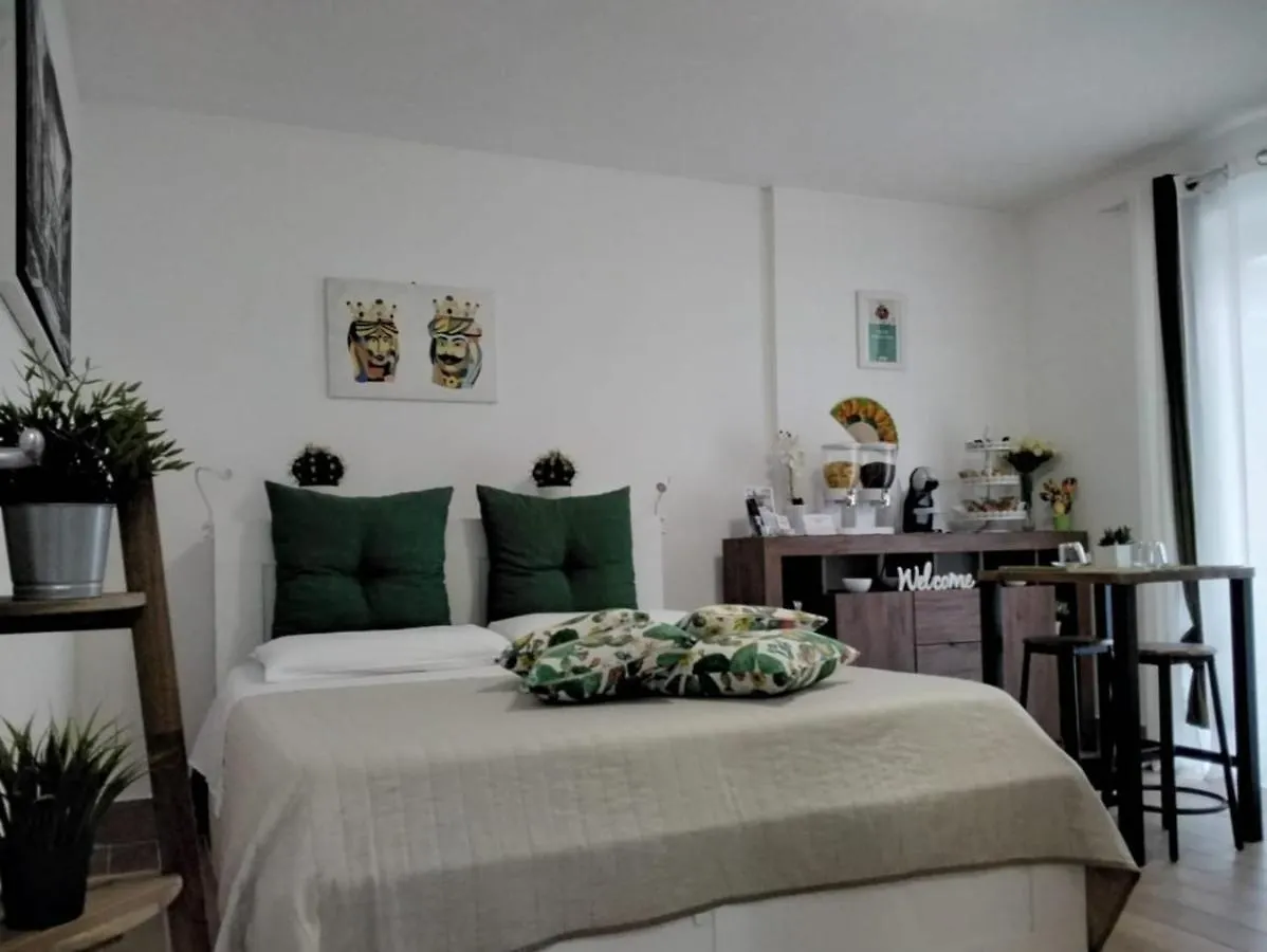 Hotel La Camera Di Stella - Ai Normanni à Palerme Maison d'hôtes
