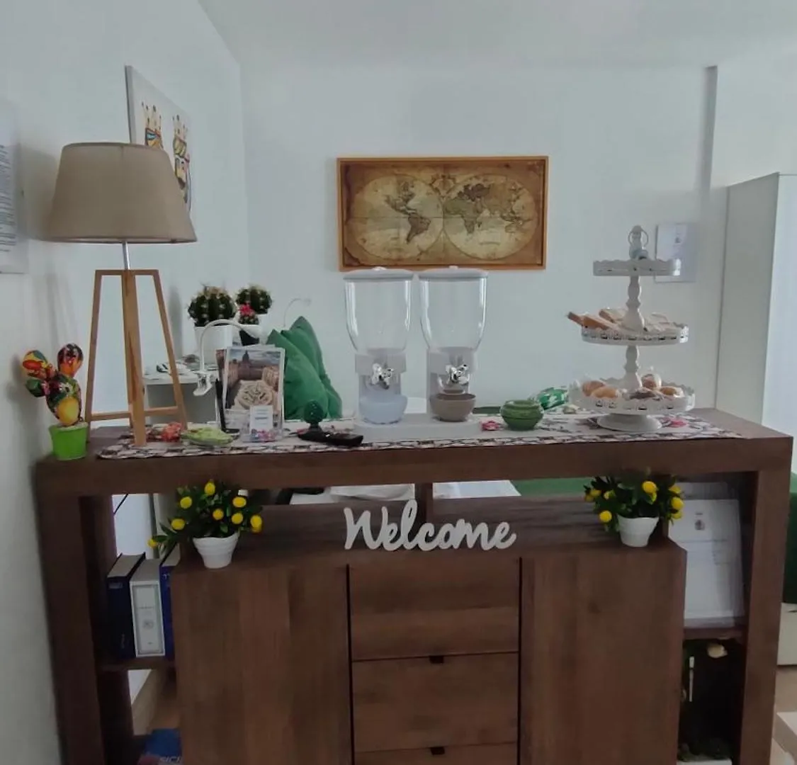 Hotel La Camera Di Stella - Ai Normanni à Palerme Maison d'hôtes